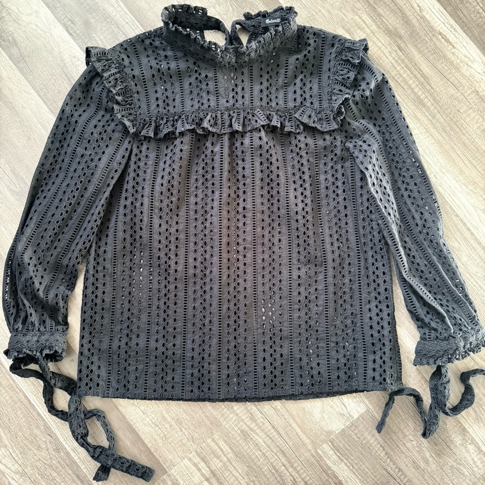 Madewell‎ Black Eyelet Mockneck Ruffle Long Sleeve Blouse Top Size S